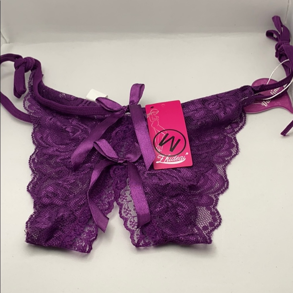 Crotchless lace panties